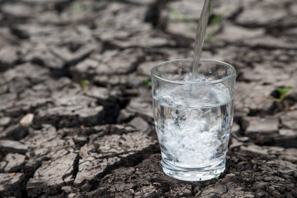 gestion stress hydrique infrastructures usages